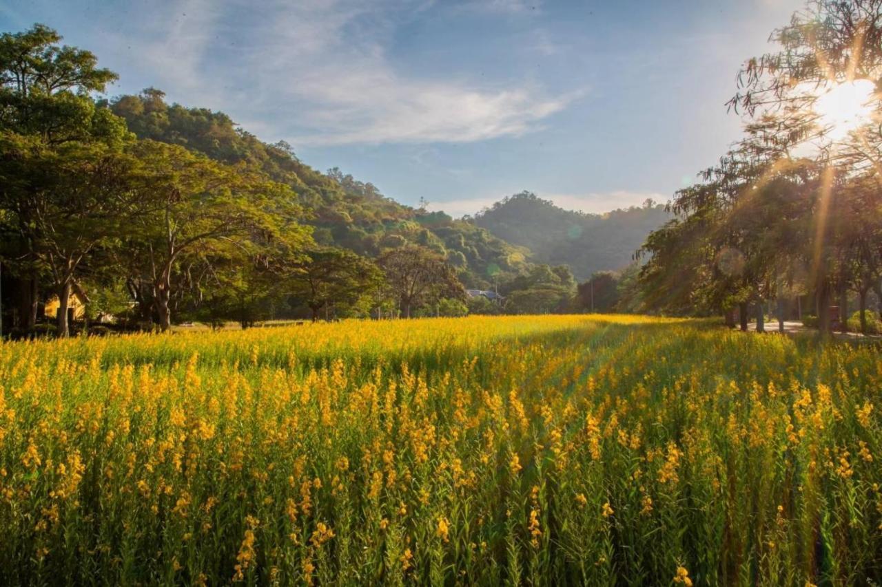 Diamond Hill Resort Nong Nam Daeng Exteriör bild