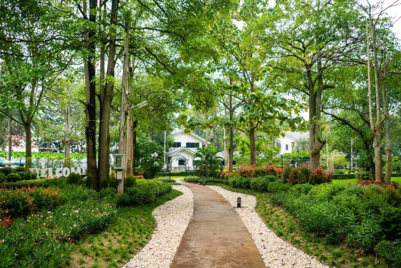Diamond Hill Resort Nong Nam Daeng Exteriör bild