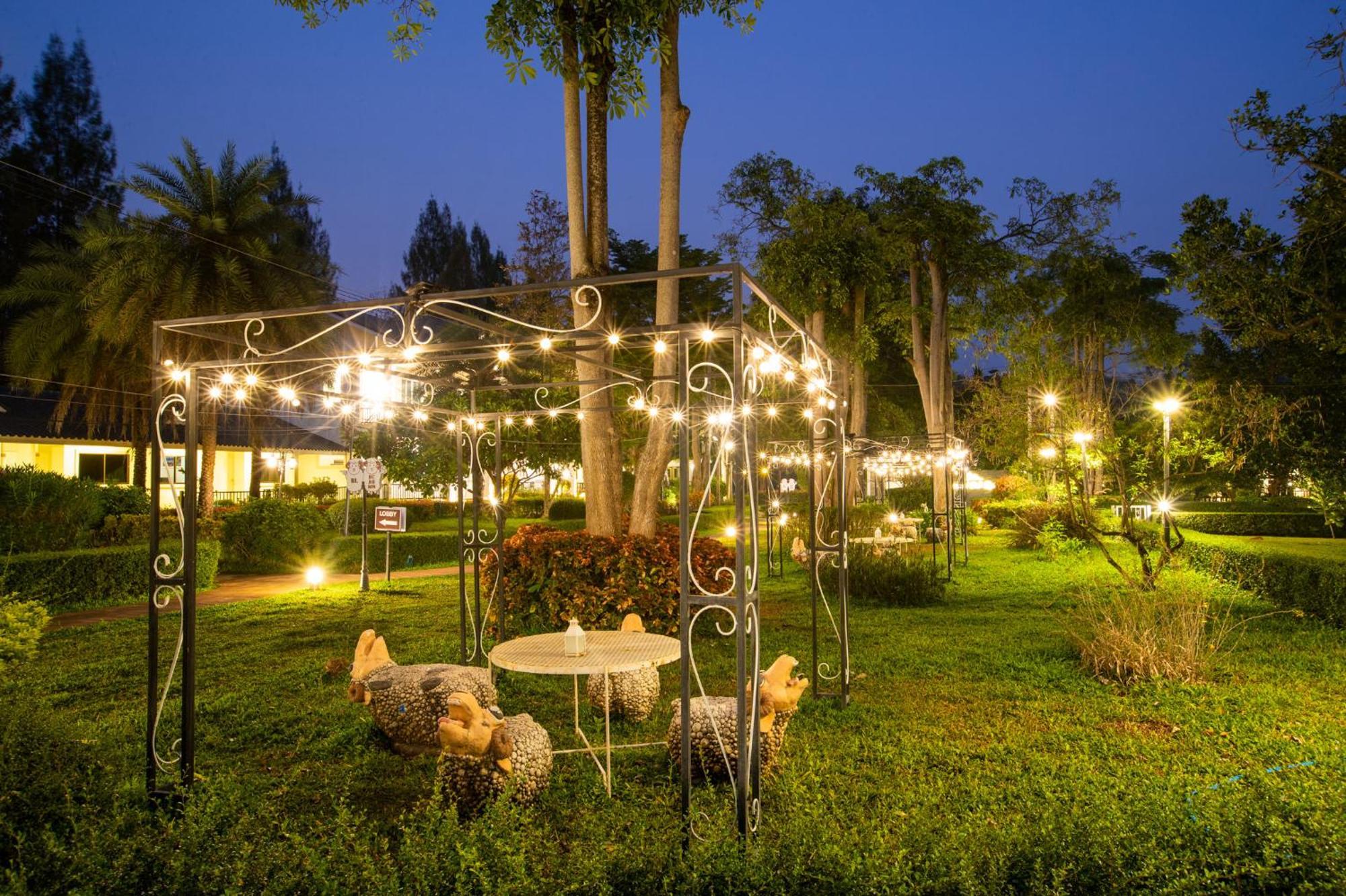 Diamond Hill Resort Nong Nam Daeng Exteriör bild