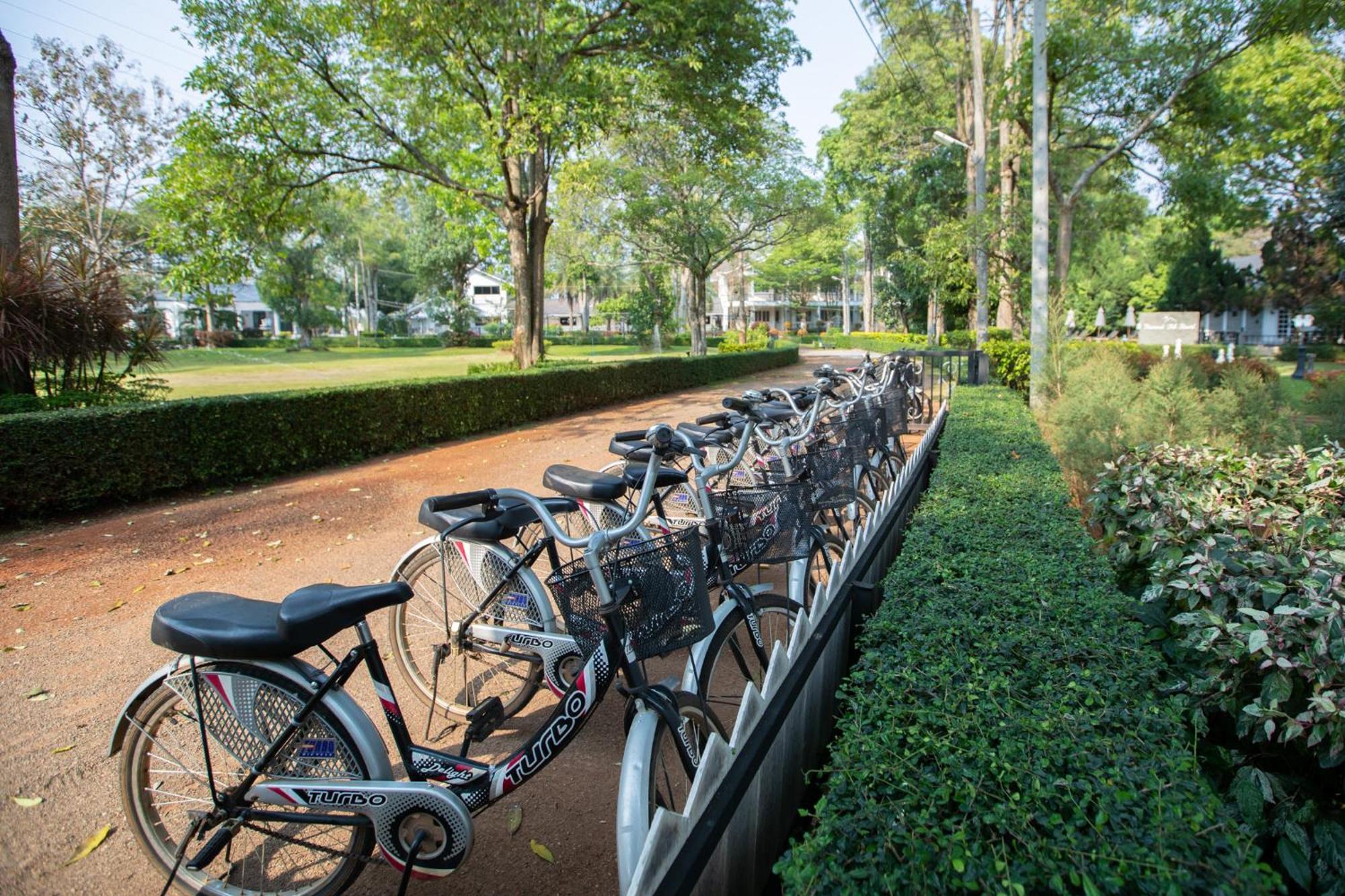 Diamond Hill Resort Nong Nam Daeng Exteriör bild