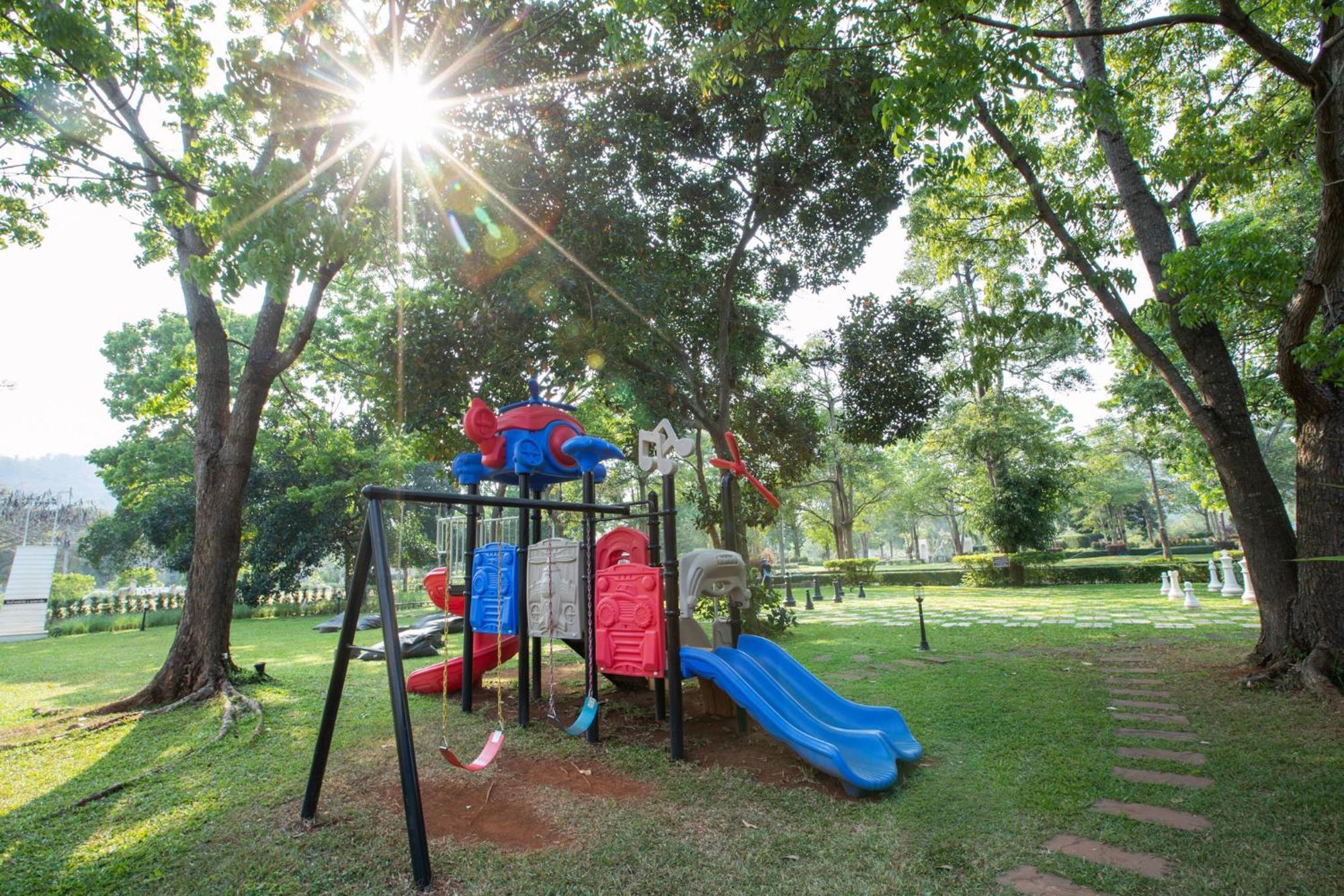Diamond Hill Resort Nong Nam Daeng Exteriör bild