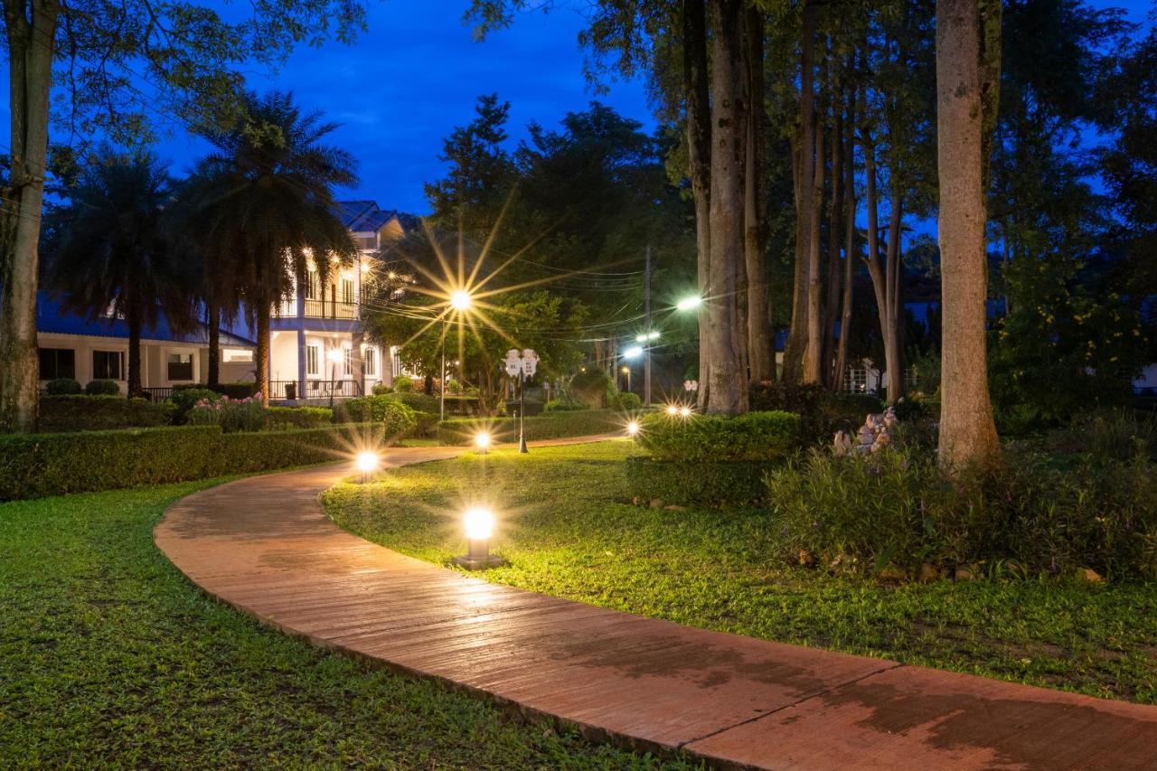 Diamond Hill Resort Nong Nam Daeng Exteriör bild