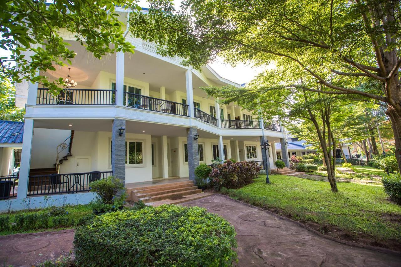 Diamond Hill Resort Nong Nam Daeng Exteriör bild